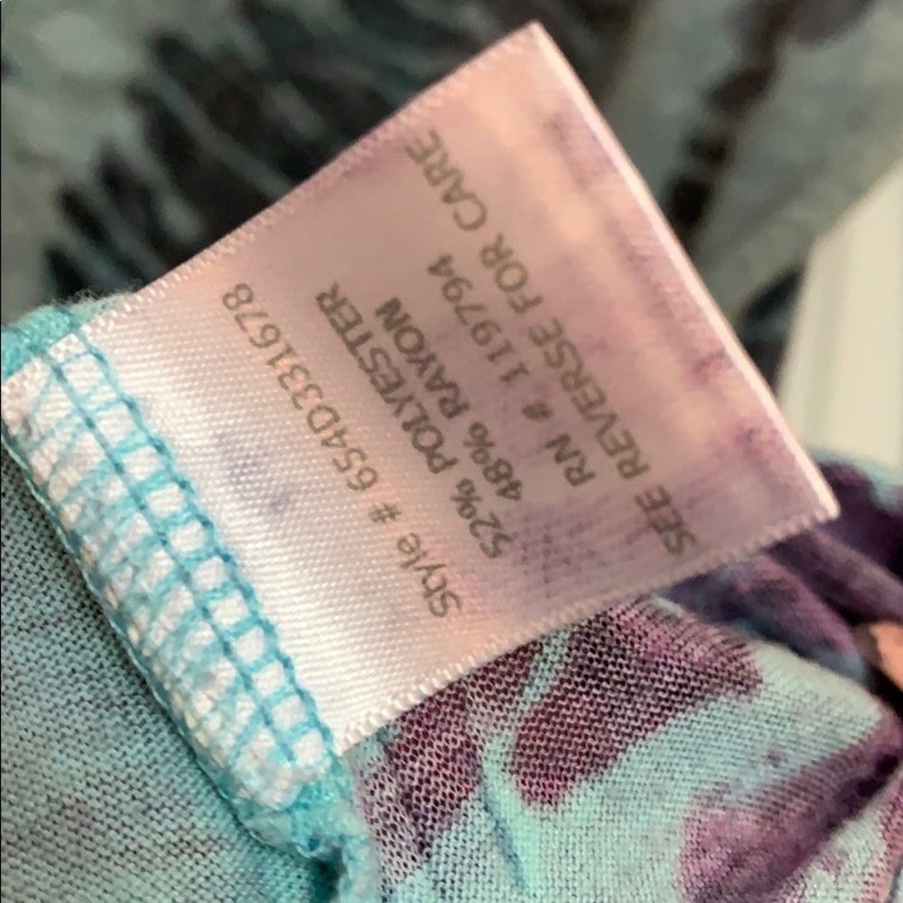 Oneworld Mixed Color Print Tee Like - image 6